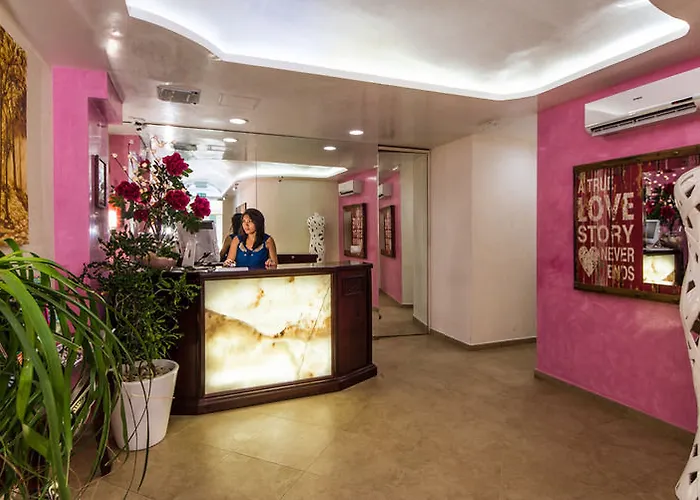 Corazon Aparthotel