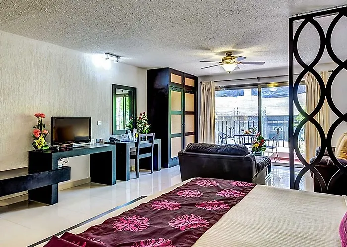 Corazon Aparthotel 3*